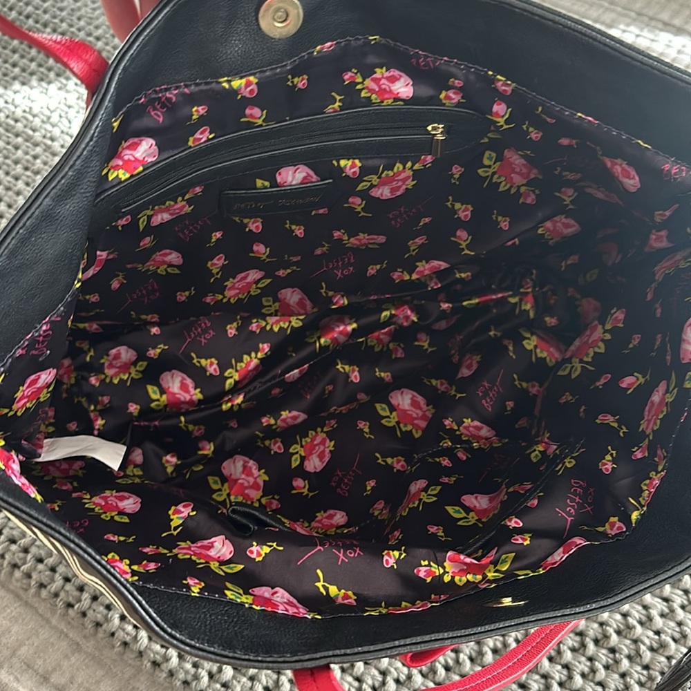 Betsey Johnson Tote - Picture 5 of 9